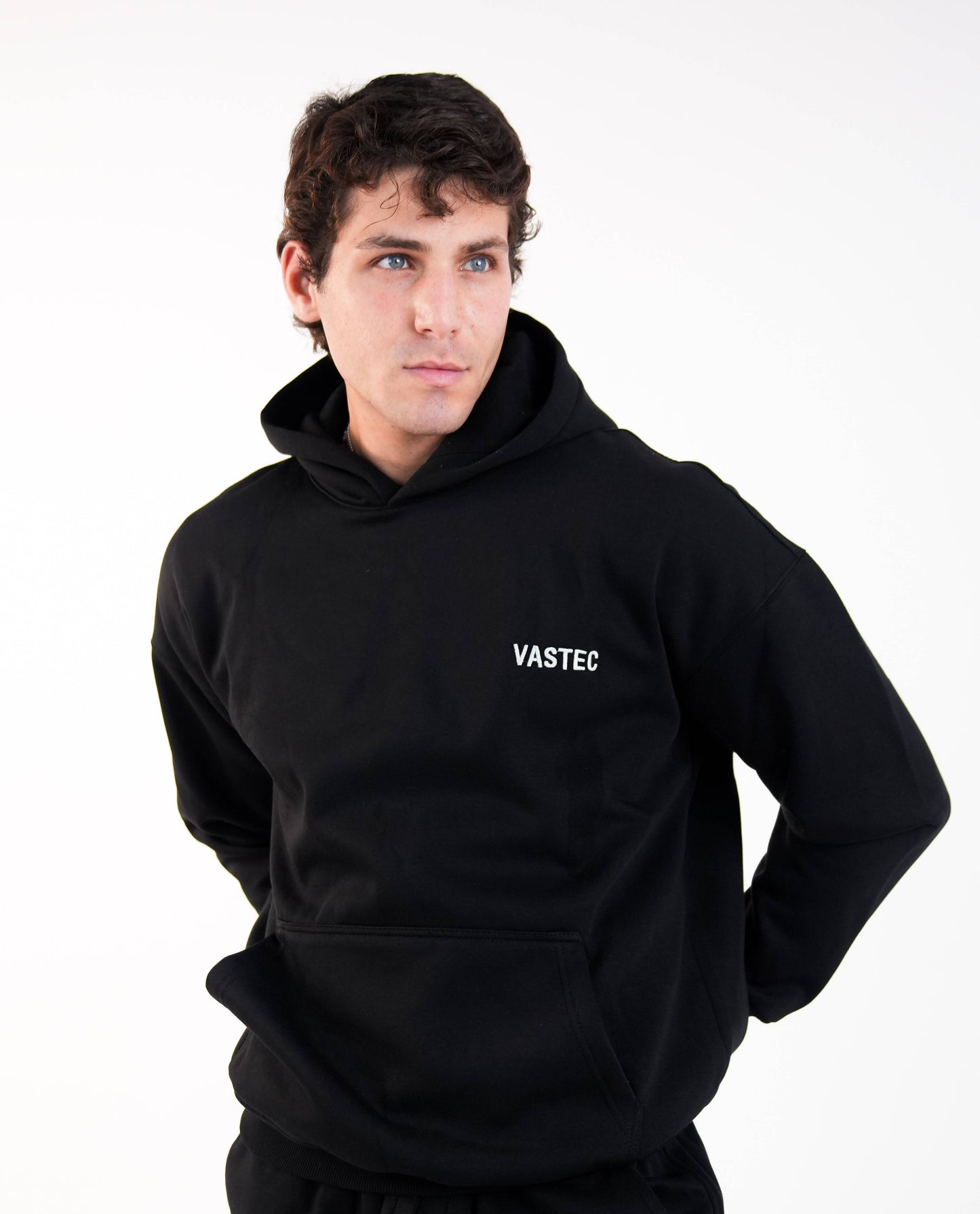 BASIC MILTON HOODIES