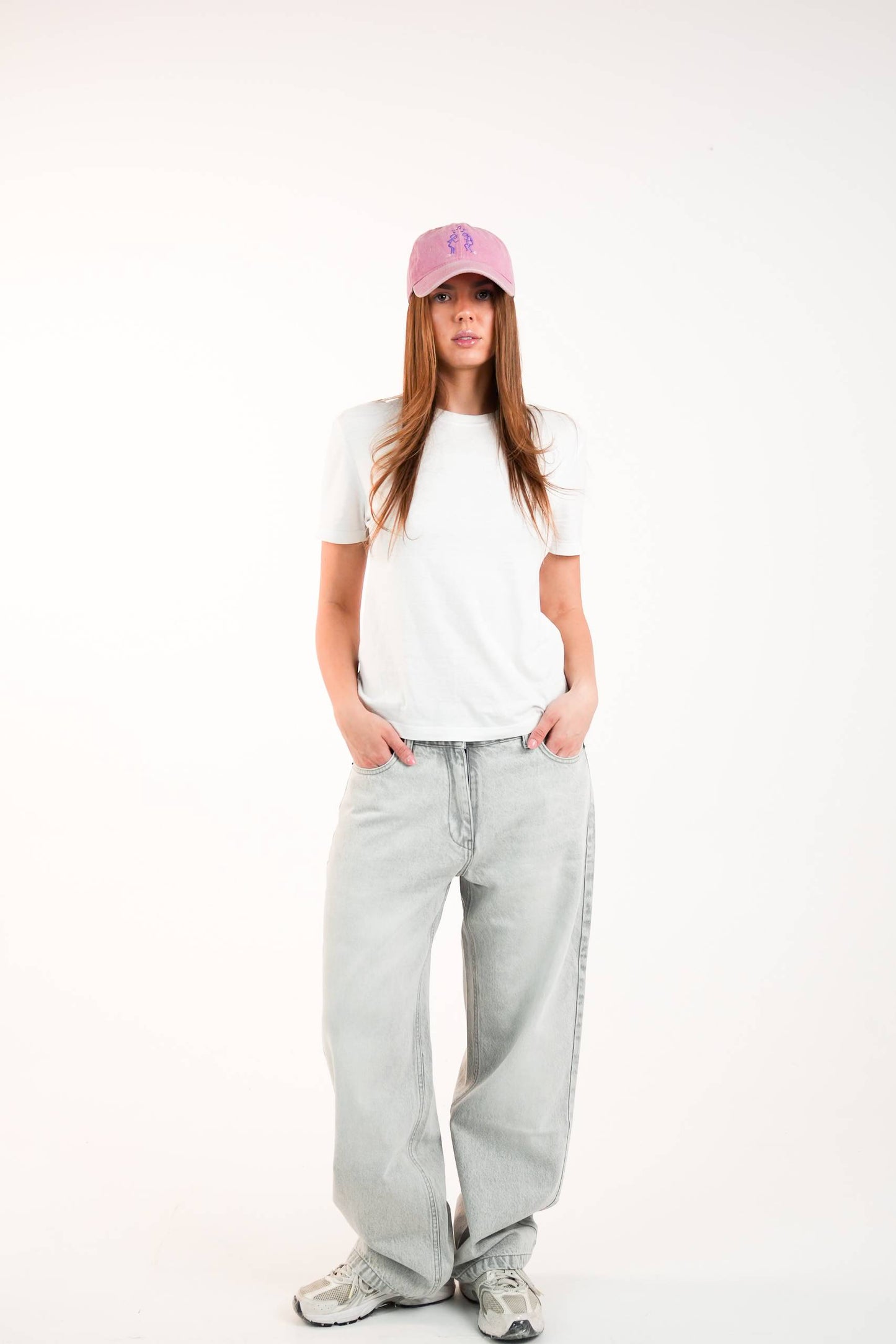 WOMEN'S WASHED DENIM