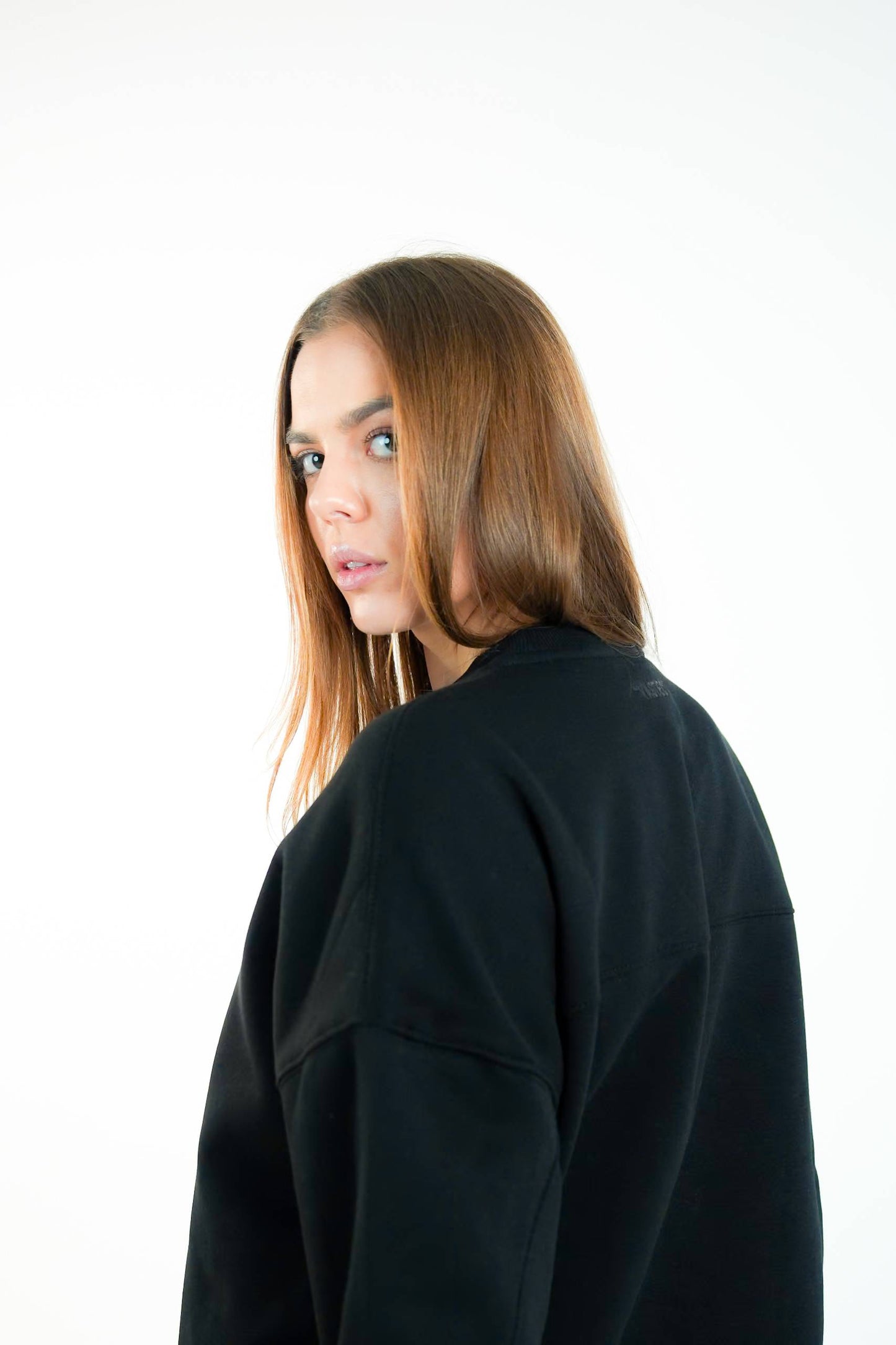 BASIC MILTON CREWNECK