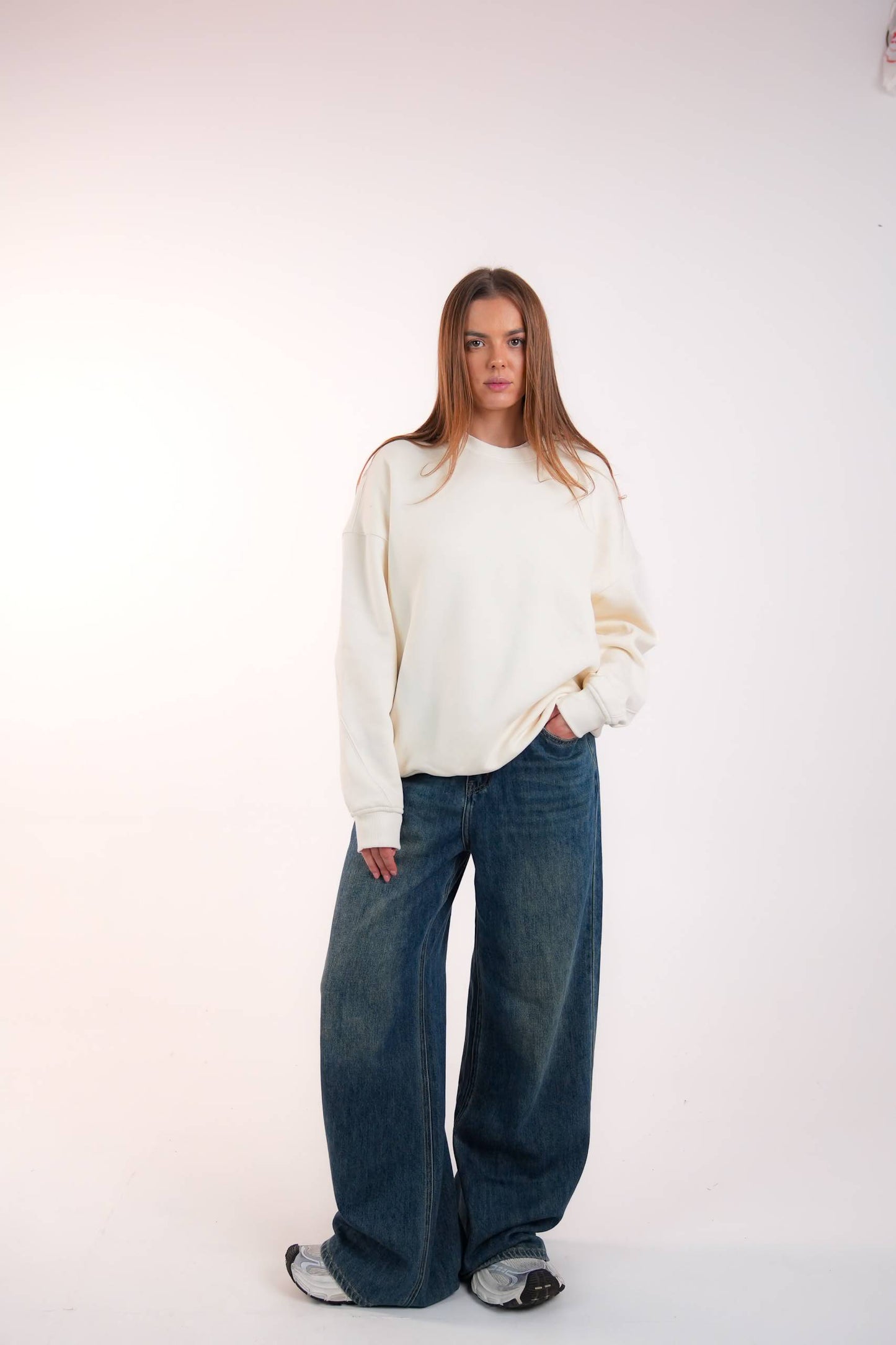 BASIC MILTON CREWNECK