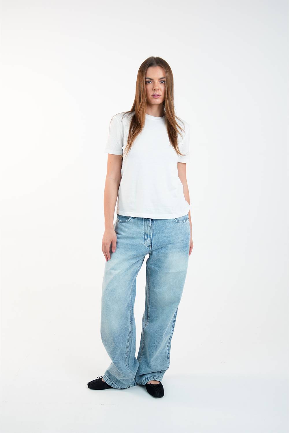 WOMEN'S WASHED DENIM