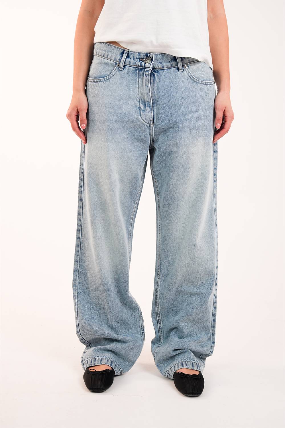 WOMEN'S WASHED DENIM